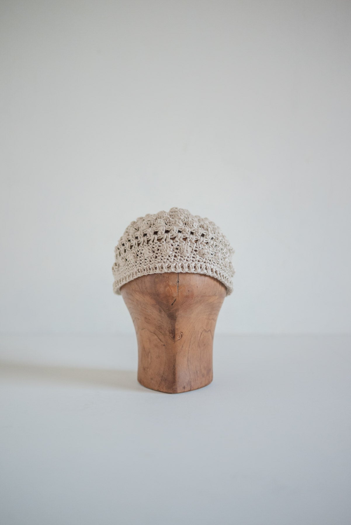 JAN-JAN VAN ESSCHE Hand Crochet Beanie Hemp Natural