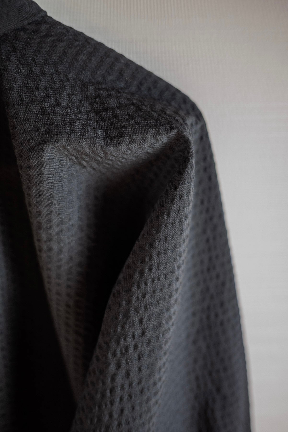 JAN-JAN VAN ESSCHE ONE PIECE LOOSE FIT SHIRT STRUCTURED STRIPE WOOL BLACK