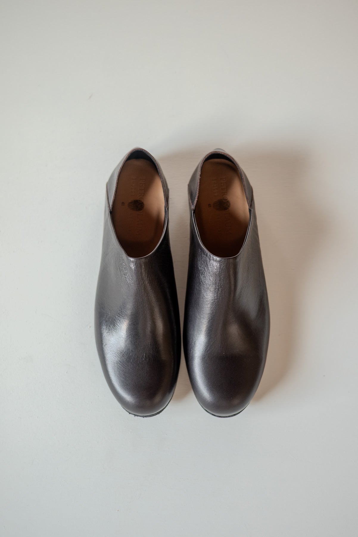 JAN-JAN VAN ESSCHE × PETROSOLAUM BABOUCHE