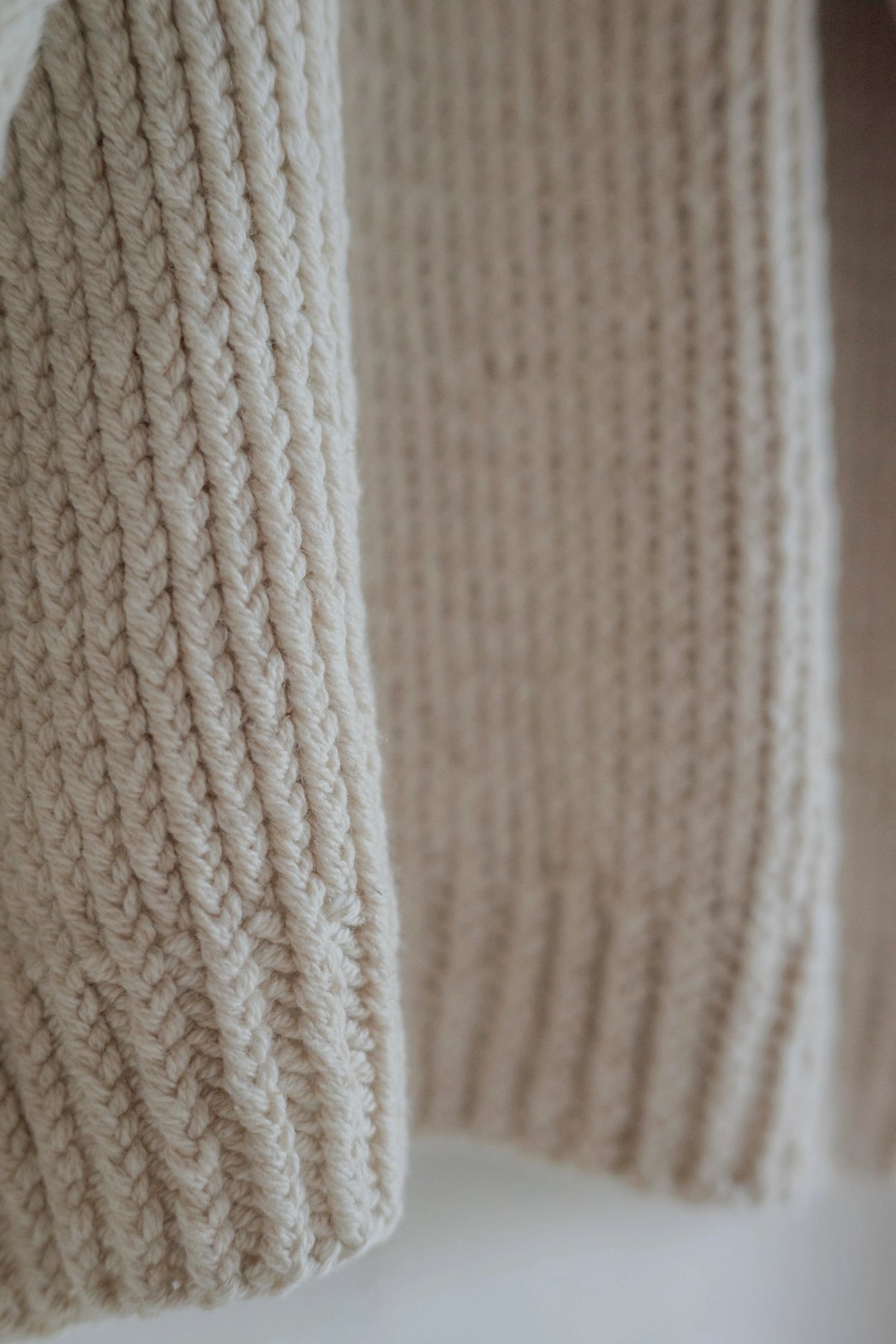 JAN-JAN VAN ESSCHE SOIL KNIT #68 LALIN NATURAL — back detail