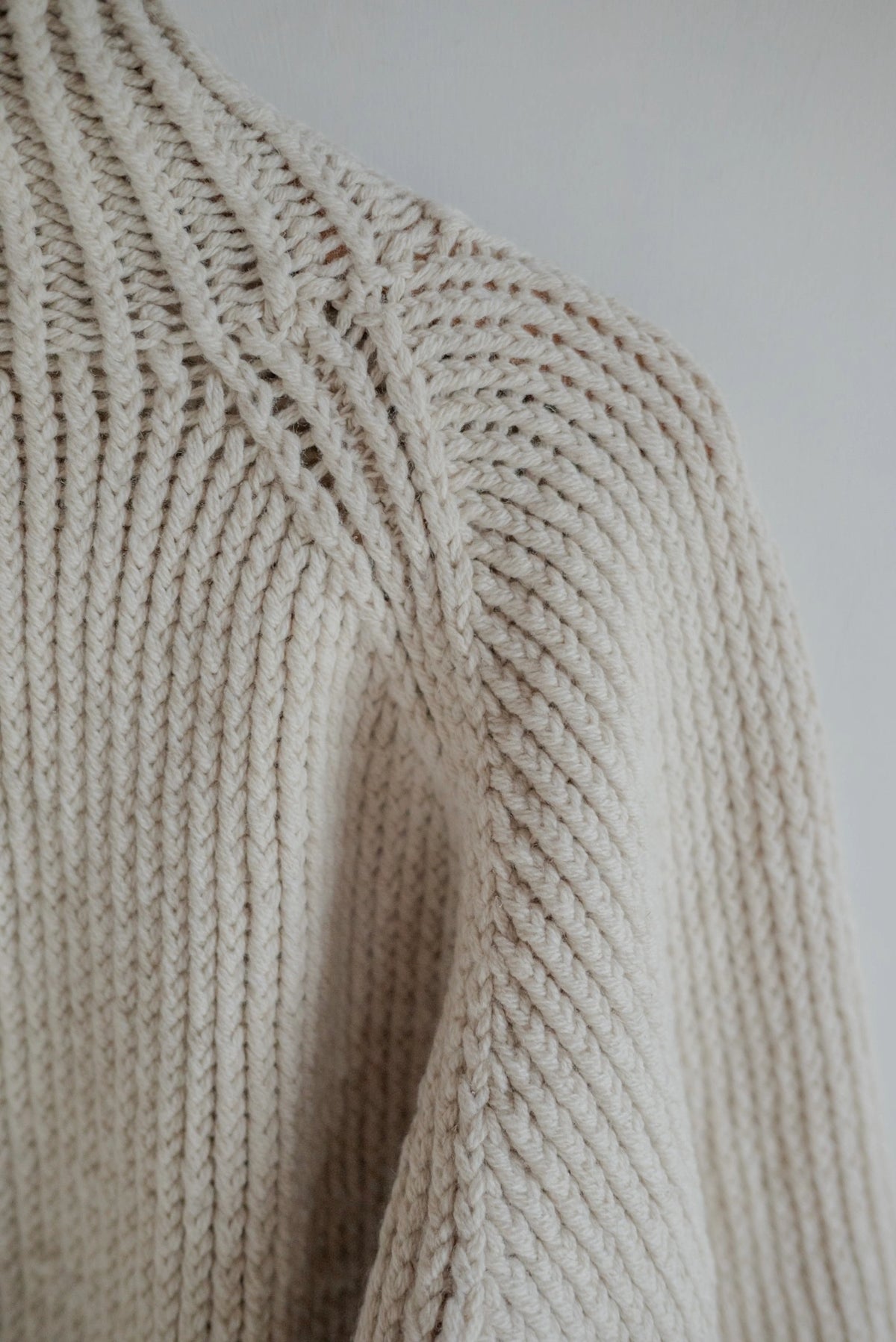 JAN-JAN VAN ESSCHE SOIL KNIT #68 LALIN NATURAL — shoulder construction detail