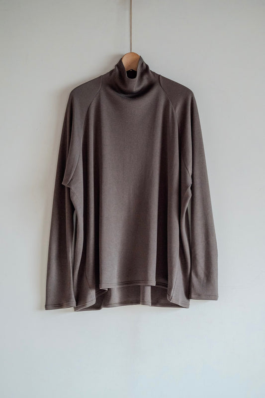 JAN-JAN VAN ESSCHE SOIL Tee #85 in cotton cashmere pancake — Elephant Grey front