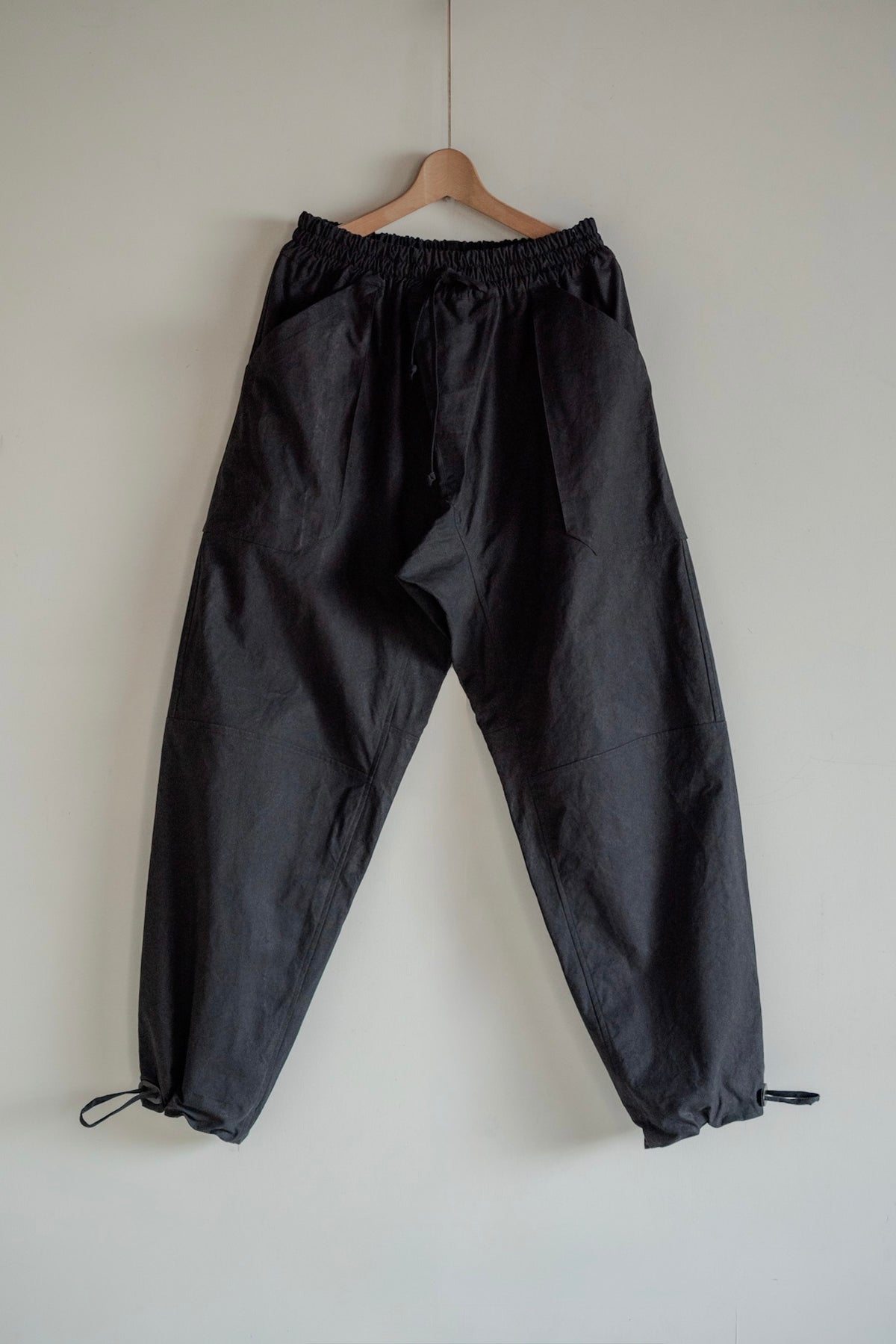 JAN-JAN VAN ESSCHE SOIL Trousers #94 in time-washed canvas — Deep Black
