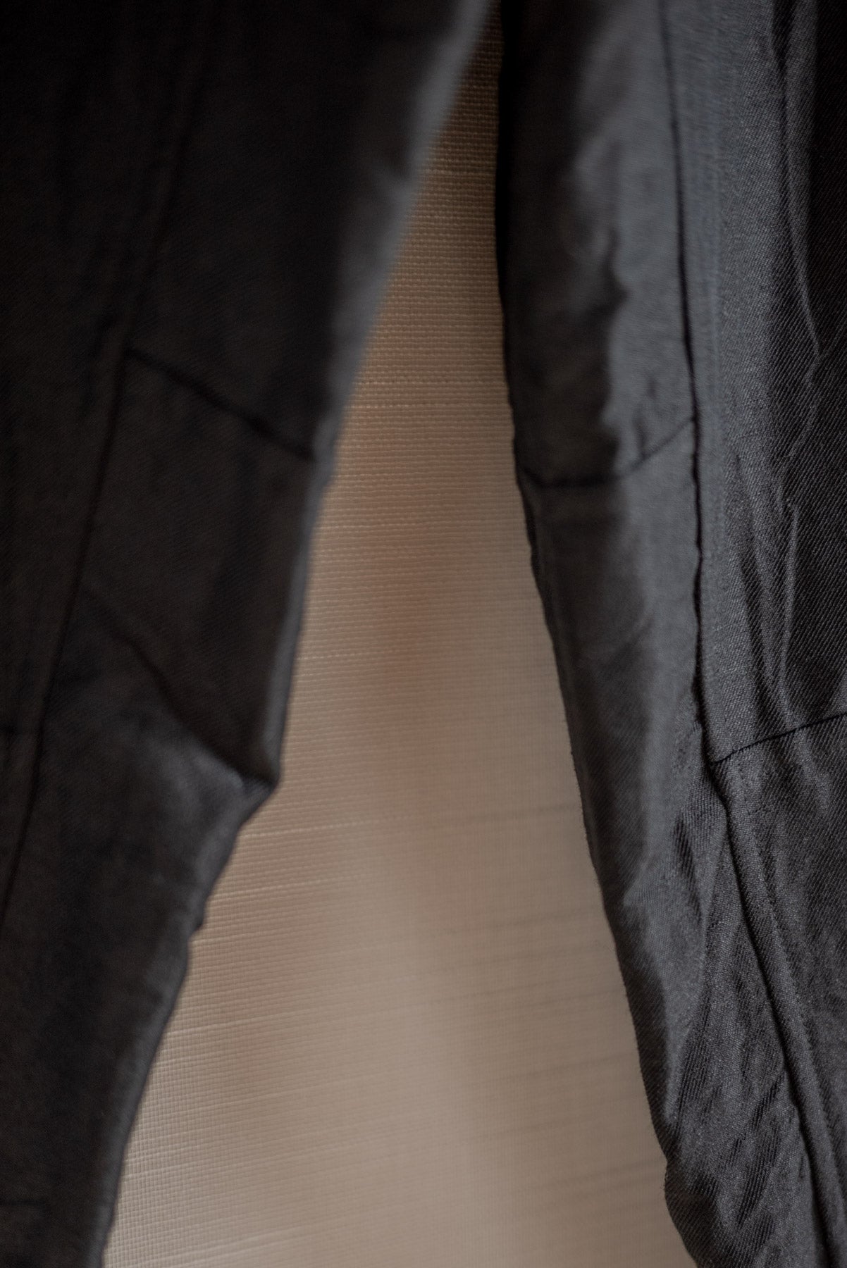JAN-JAN VAN ESSCHE TROUSERS WITH ELASTIC WAISTBAND IN THE BACK BLACK