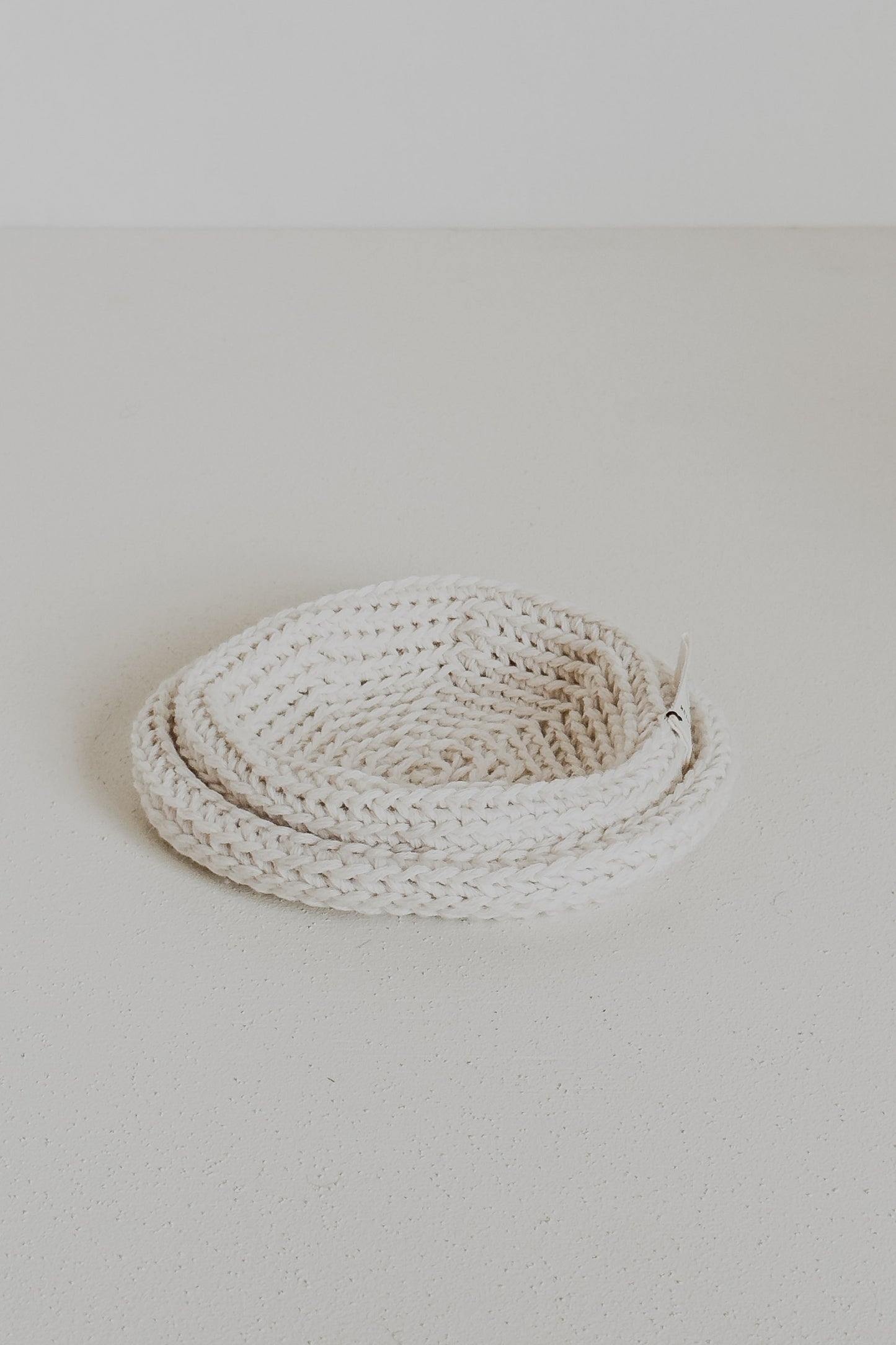 JAN-JAN VAN ESSCHE HAND CROCHETED BEANIE WOOL LINO WHITE