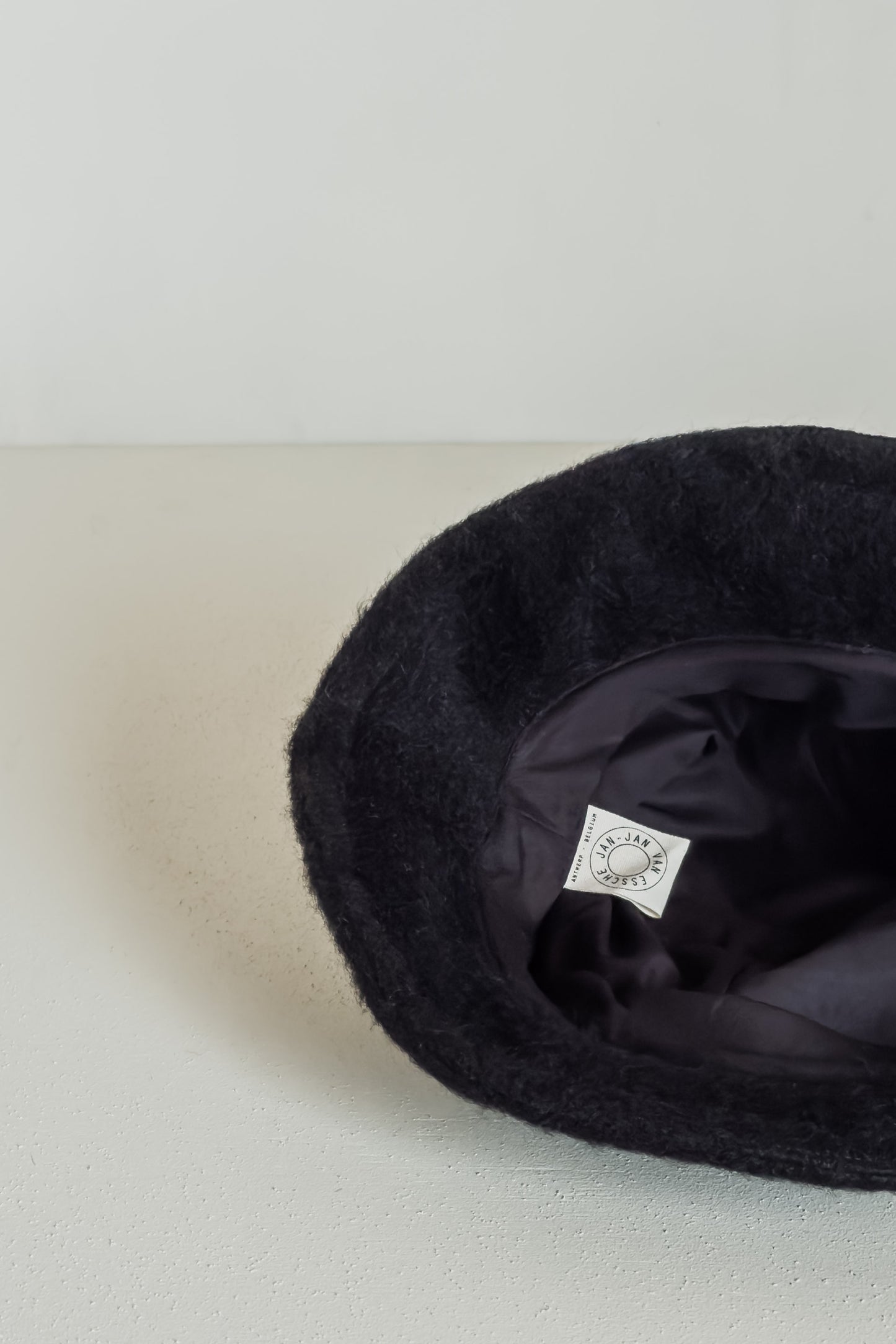 JAN-JAN VAN ESSCHE OVERSIZED BUCKET HAT TUMBLED HERRINGBONE BLACK