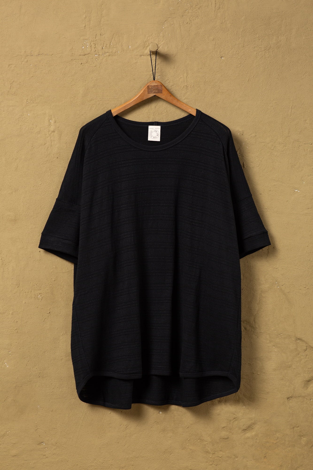 PRE-ORDER ○ JAN-JAN VAN ESSCHE SHORT SLEEVE CREW NECK TEE RIPPLE JERSEY BLACK